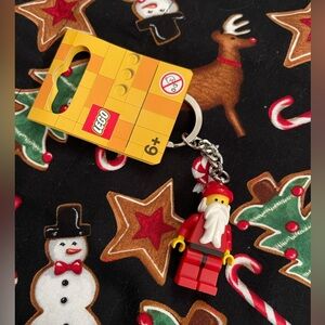 LEGO 850150 Santa Claus Minifigure Keychain Christmas Holiday Charm Retired Xmas